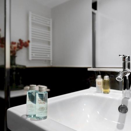 2 Bedrooms 1 Bathroom Furnished - Justicia - Executive Style - Mintystay Madrid Buitenkant foto