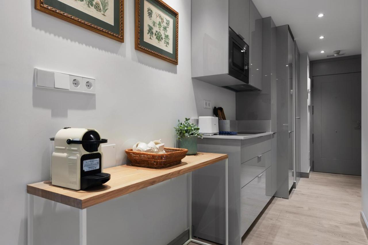 2 Bedrooms 1 Bathroom Furnished - Justicia - Executive Style - Mintystay Madrid Buitenkant foto