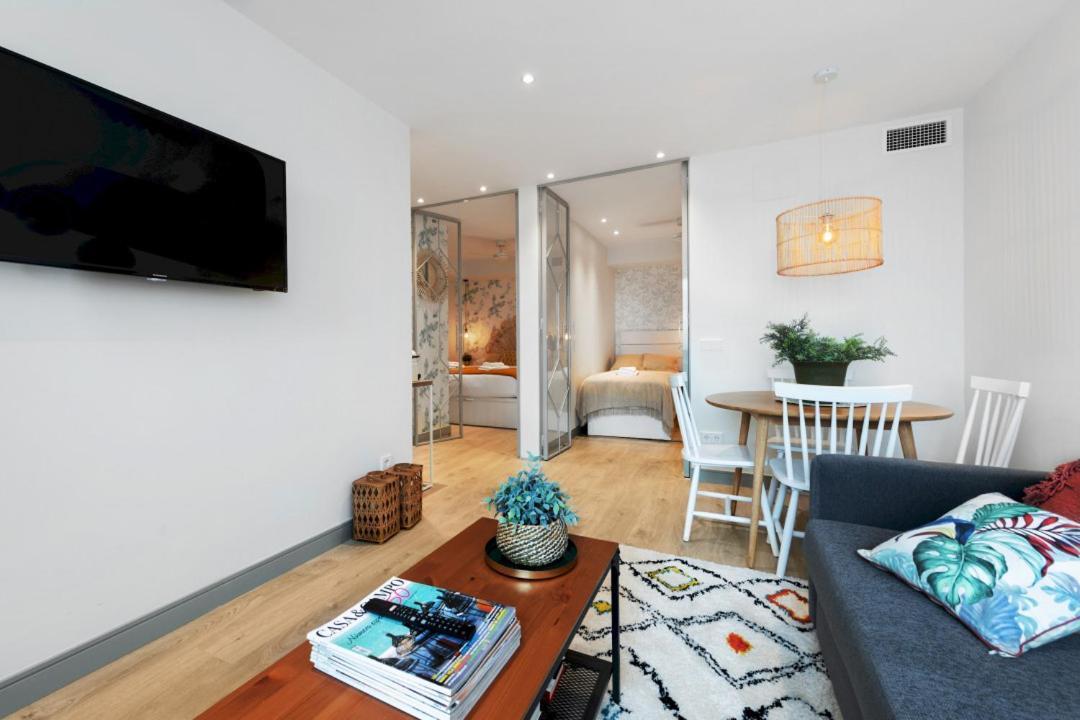 2 Bedrooms 1 Bathroom Furnished - Justicia - Executive Style - Mintystay Madrid Buitenkant foto